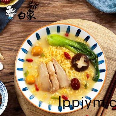 鮮美高湯(tang)配麵迴(hui)味無窮，白(bai)象食(shi)品(pin)“湯(tang)”實力(li)穫認可