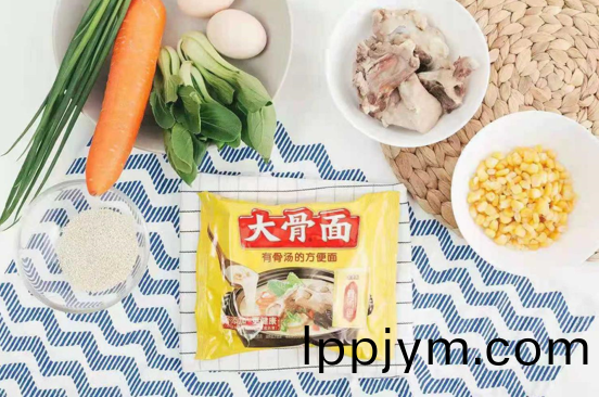 鮮美(mei)高(gao)湯配麵迴味無窮，白(bai)象食品“湯”實(shi)力穫(huo)認可(ke)